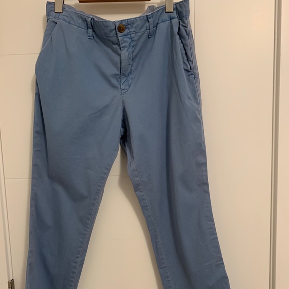 BOGO-GAP Chinos - Picture 1 of 5